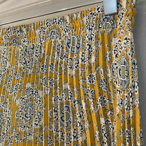 BAROQUE Print Fully Pleated Maxi Length Skirt - M - Picture 6 of 11